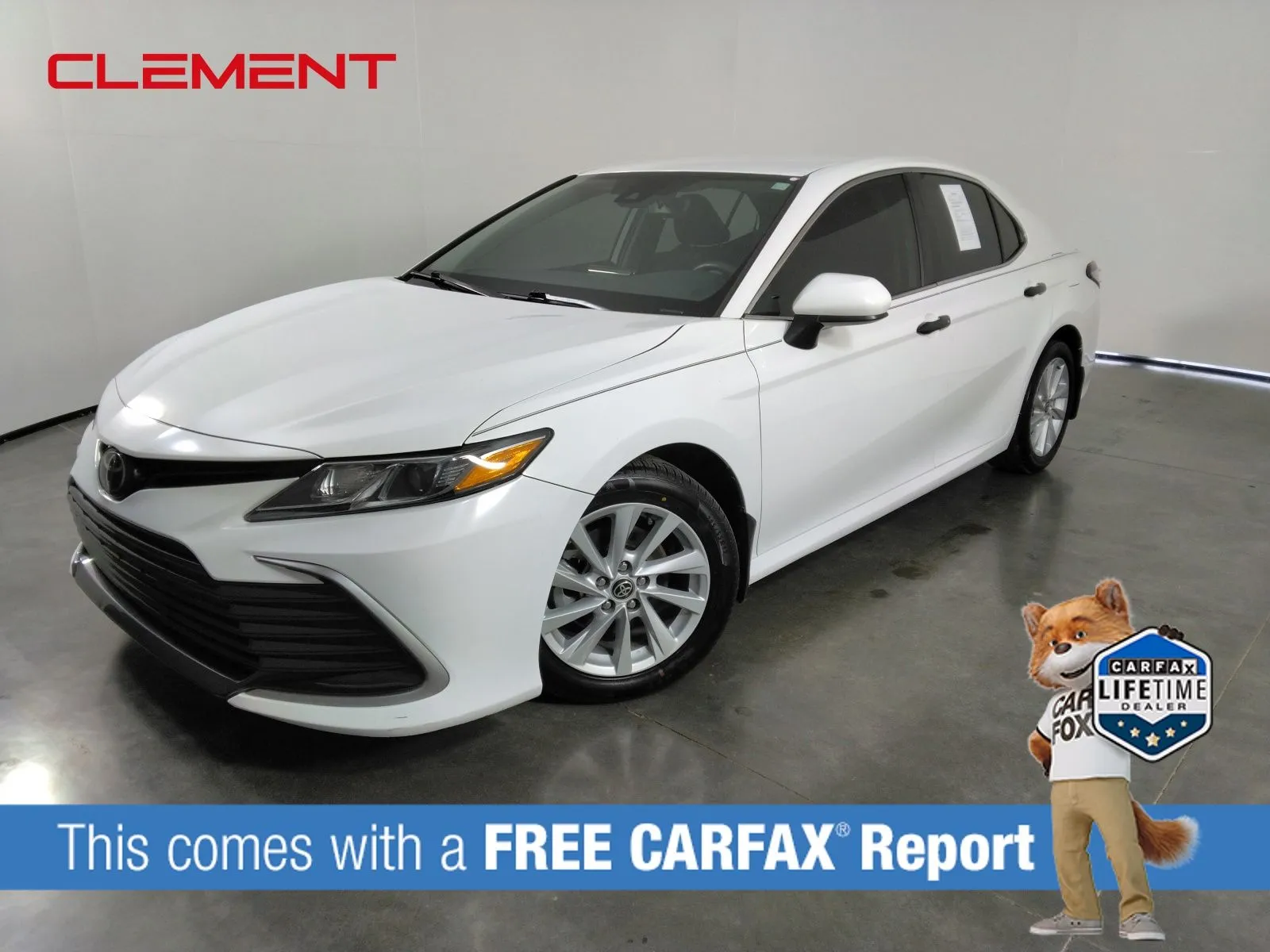 White 2022 Toyota Camry LE for sale in Florissant, MO