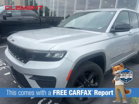 Silver 2022 Jeep Grand Cherokee Altitude for sale in Florissant, MO