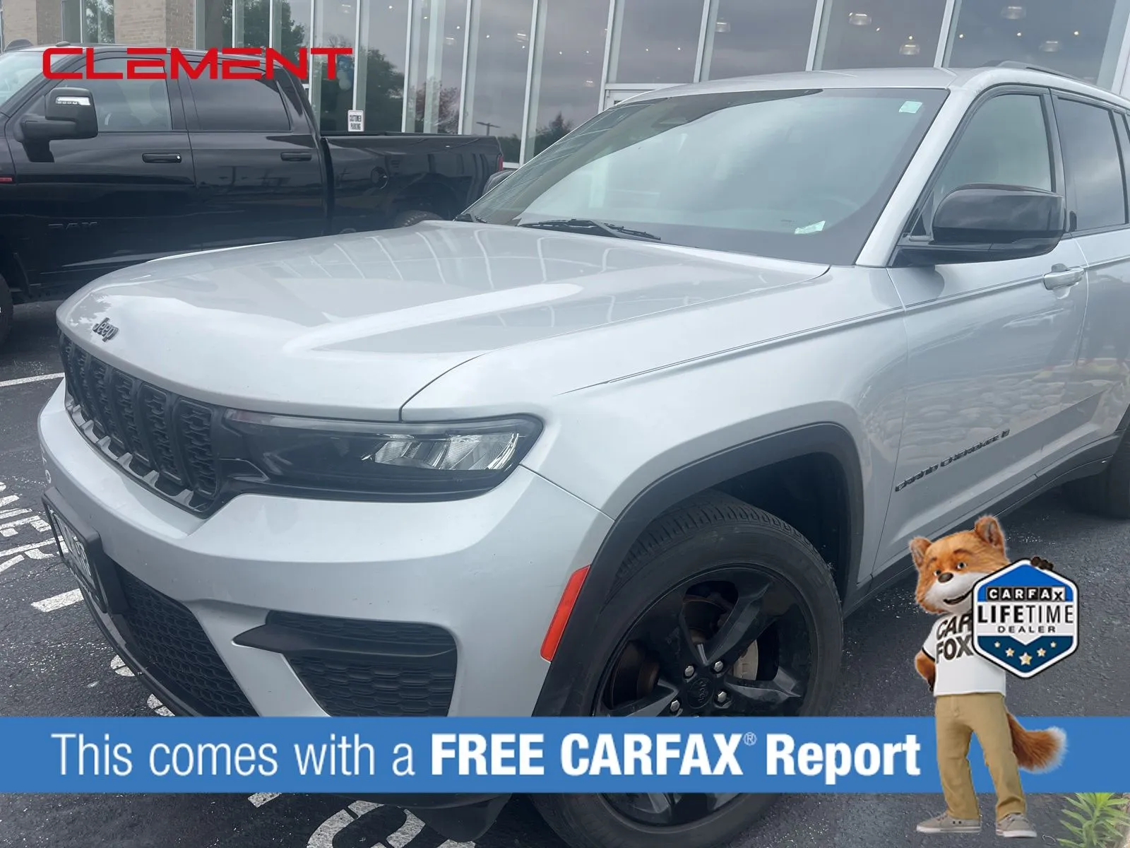 Silver 2022 Jeep Grand Cherokee Altitude for sale in Florissant, MO