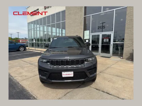 Gray 2026 Jeep Grand Cherokee Laredo for sale in Florissant, MO