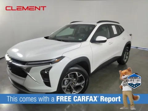 White 2025 Chevrolet Trax LT for sale in Florissant, MO