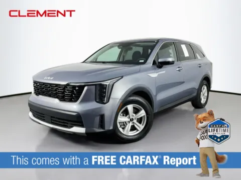 Silver 2024 Kia Sorento LX for sale in Florissant, MO