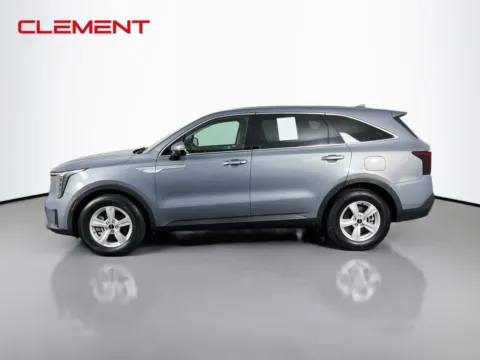 More photos of 2024 Kia Sorento LX at Clement Chrysler Dodge Jeep Ram Florissant, MO