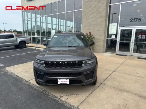 Photos of 2026 Jeep Grand Cherokee L Limited Reserve for sale in Florissant, MO at Clement Chrysler Dodge Jeep Ram Florissant