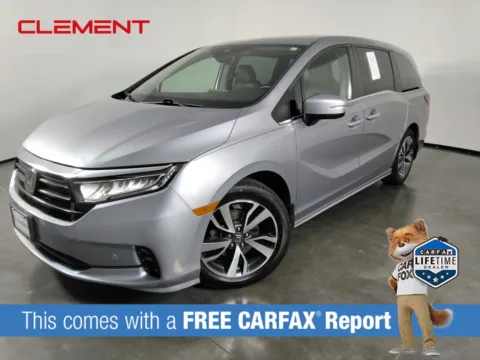 Silver 2022 Honda Odyssey Touring for sale in Florissant, MO