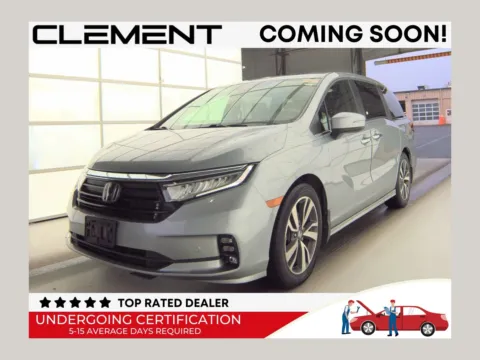 Silver 2022 Honda Odyssey Touring for sale in Florissant, MO