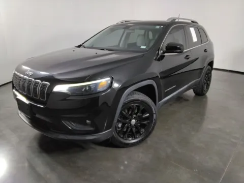 Black 2020 Jeep Cherokee Latitude Plus for sale in Florissant, MO