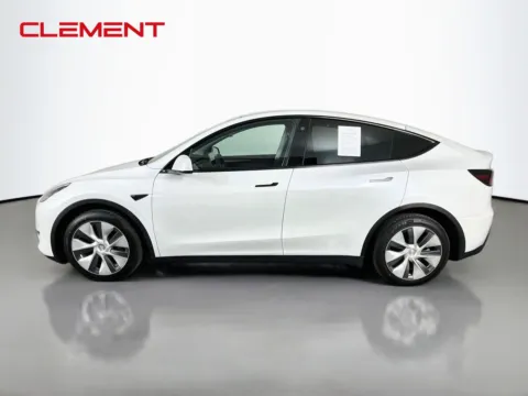 More photos of 2023 Tesla Model Y Long Range at Clement Chrysler Dodge Jeep Ram Florissant, MO