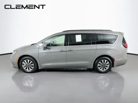 More photos of 2021 Chrysler Pacifica Hybrid Touring L at Clement Chrysler Dodge Jeep Ram Florissant, MO