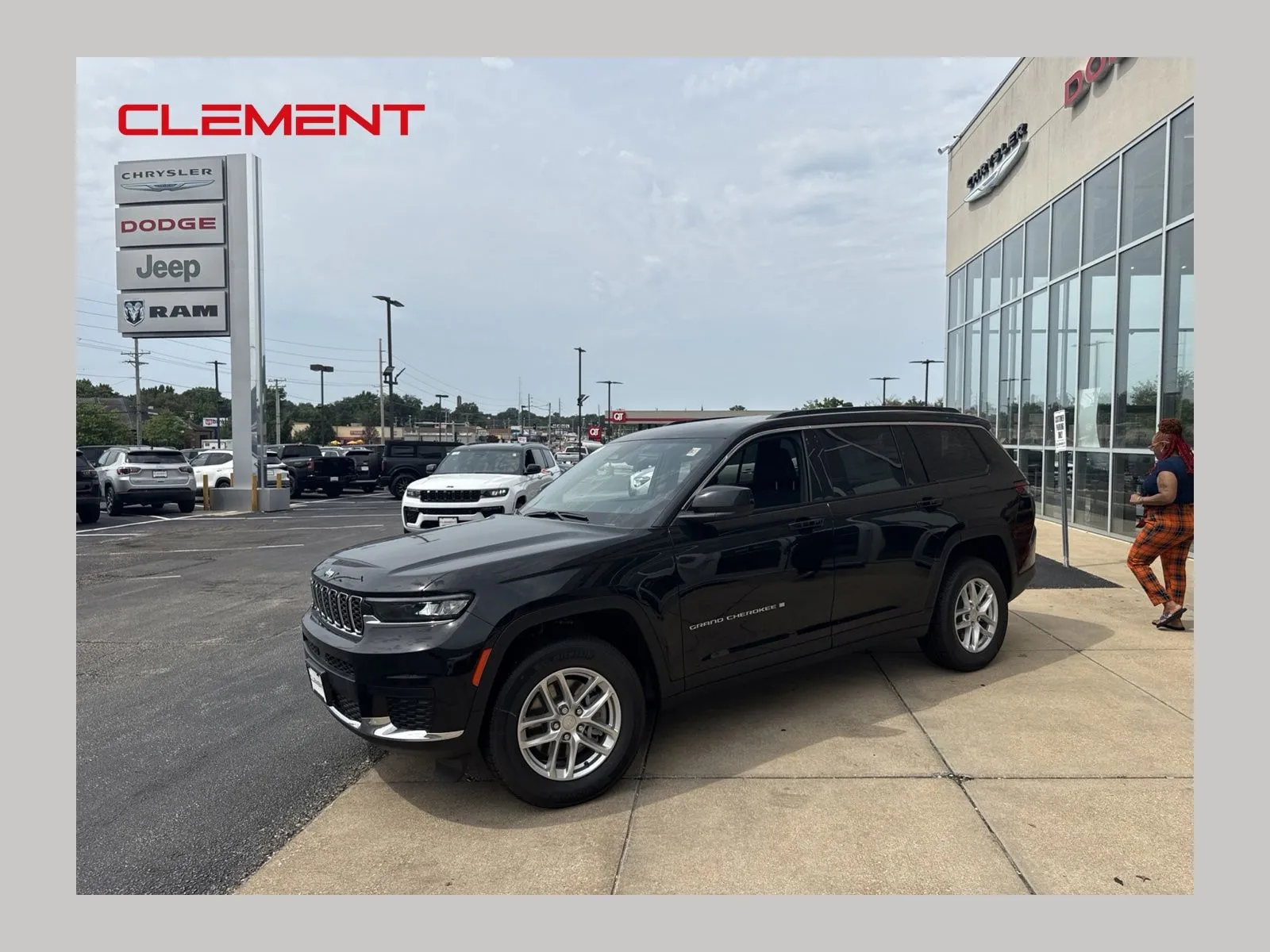 Black 2026 Jeep Grand Cherokee L Laredo for sale in Florissant, MO