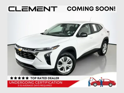 White 2024 Chevrolet Trax LS for sale in Florissant, MO
