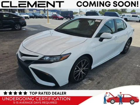 White 2023 Toyota Camry SE for sale in Florissant, MO