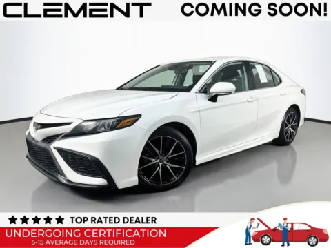 White 2023 Toyota Camry SE for sale in Florissant, MO