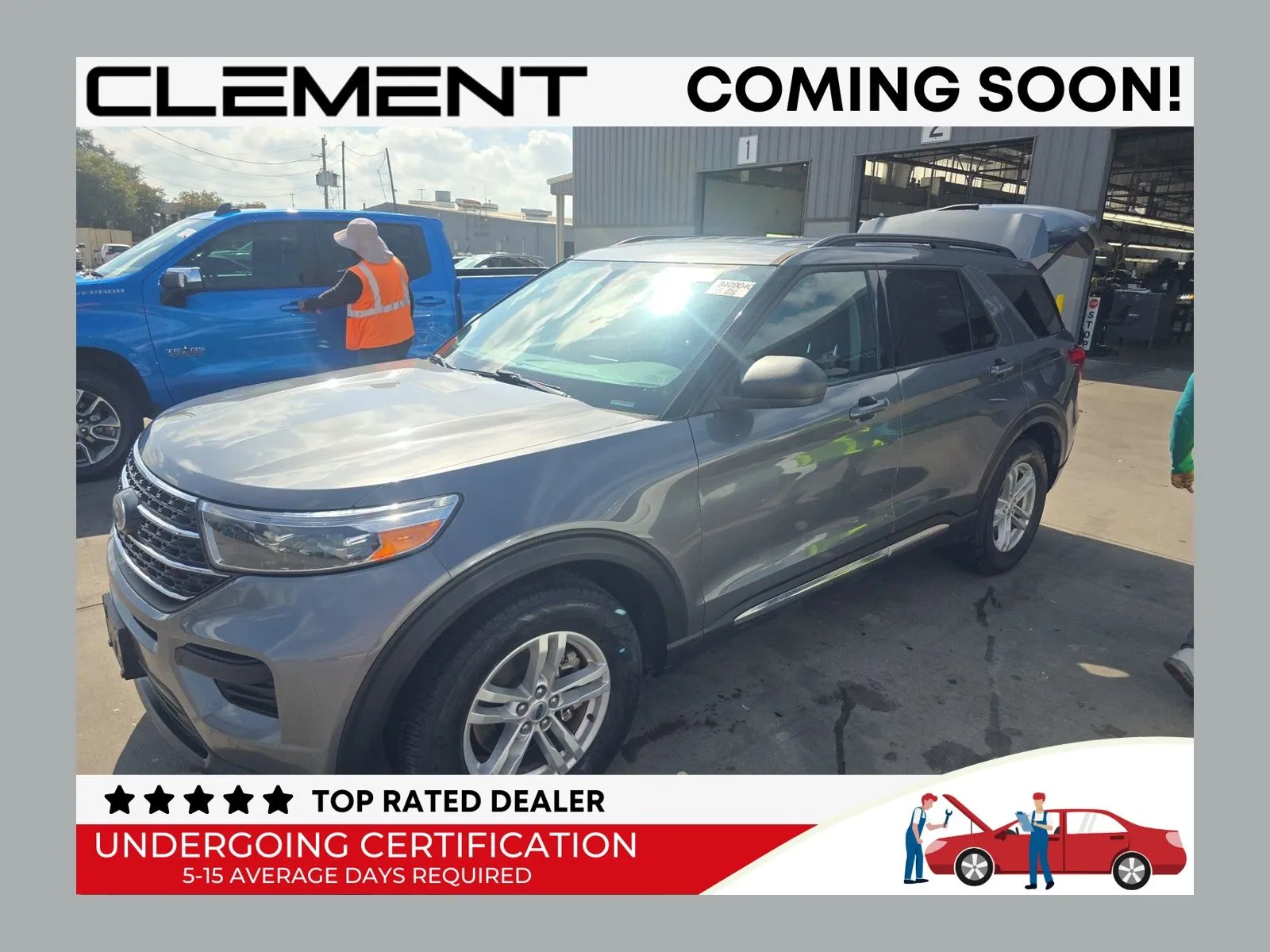 Gray 2022 Ford Explorer XLT for sale in Florissant, MO