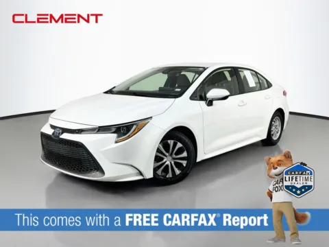White 2022 Toyota Corolla Hybrid LE for sale in Florissant, MO