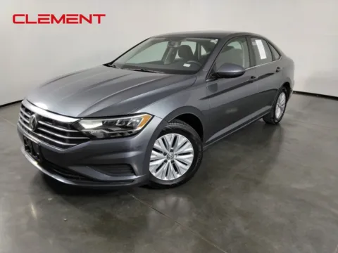 Gray 2019 Volkswagen Jetta 1.4T SE for sale in Florissant, MO