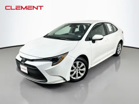 White 2024 Toyota Corolla LE for sale in Florissant, MO