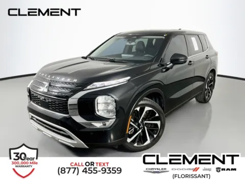 Black 2023 Mitsubishi Outlander SE Black Edition for sale in Florissant, MO