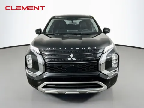 Photos of 2023 Mitsubishi Outlander SE Black Edition for sale in Florissant, MO at Clement Chrysler Dodge Jeep Ram Florissant