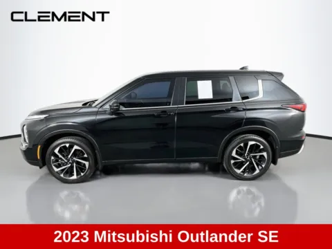 More photos of 2023 Mitsubishi Outlander SE Black Edition at Clement Chrysler Dodge Jeep Ram Florissant, MO
