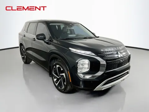 Another view of 2023 Mitsubishi Outlander SE Black Edition for sale in Florissant, MO at Clement Chrysler Dodge Jeep Ram Florissant