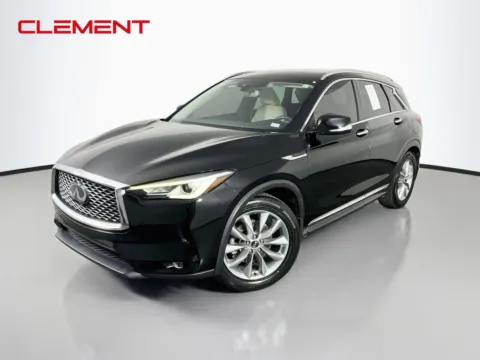Black 2019 INFINITI QX50 LUXE for sale in Florissant, MO