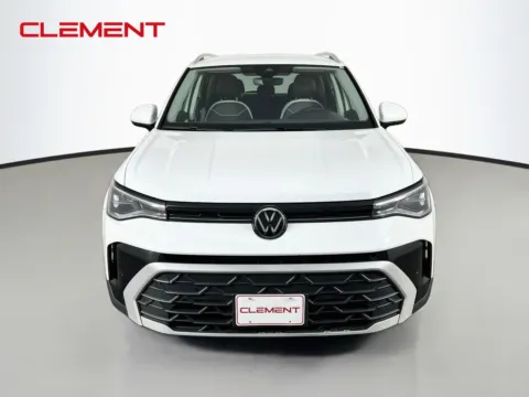 Photos of 2025 Volkswagen Taos 1.5T SE for sale in Florissant, MO at Clement Chrysler Dodge Jeep Ram Florissant