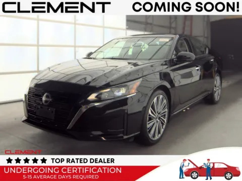 Black 2023 Nissan Altima 2.5 SL for sale in Florissant, MO