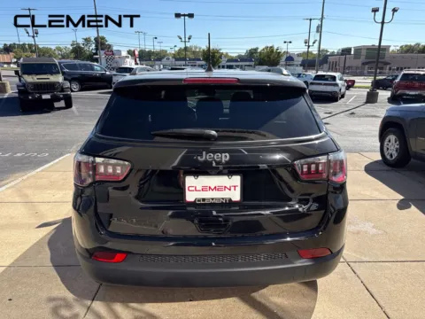 More photos of 2027 Jeep Compass Latitude at Clement Chrysler Dodge Jeep Ram Florissant, MO