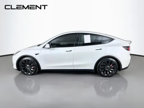 More photos of 2022 Tesla Model Y Performance at Clement Chrysler Dodge Jeep Ram Florissant, MO