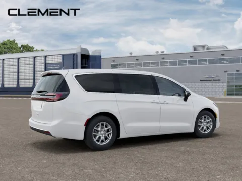 More photos of 2027 Chrysler Pacifica Select at Clement Chrysler Dodge Jeep Ram Florissant, MO