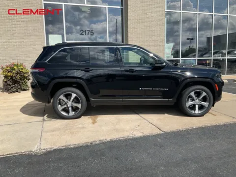 More photos of 2025 Jeep Grand Cherokee Limited at Clement Chrysler Dodge Jeep Ram Florissant, MO