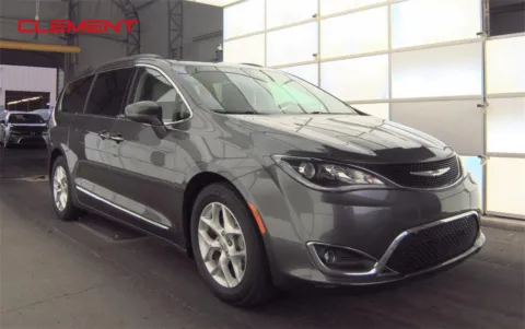 More photos of 2017 Chrysler Pacifica Touring L at Clement Chrysler Dodge Jeep Ram Florissant, MO