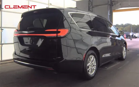 More photos of 2022 Chrysler Pacifica Touring L at Clement Chrysler Dodge Jeep Ram Florissant, MO