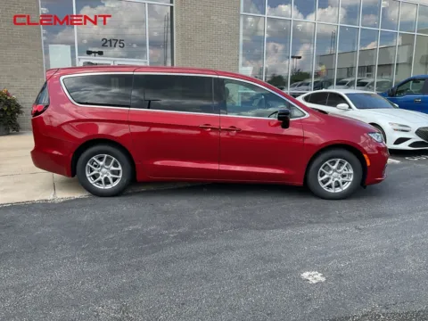 More photos of 2025 Chrysler Pacifica Select at Clement Chrysler Dodge Jeep Ram Florissant, MO
