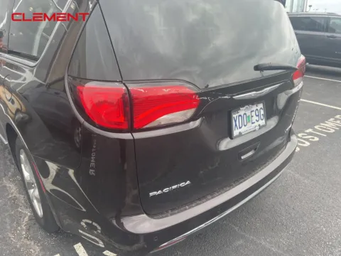 More photos of 2017 Chrysler Pacifica Limited at Clement Chrysler Dodge Jeep Ram Florissant, MO