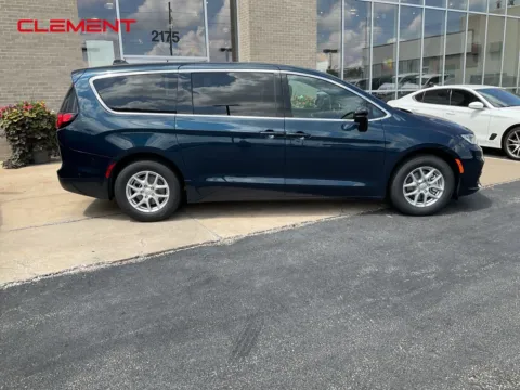 More photos of 2025 Chrysler Pacifica Select at Clement Chrysler Dodge Jeep Ram Florissant, MO