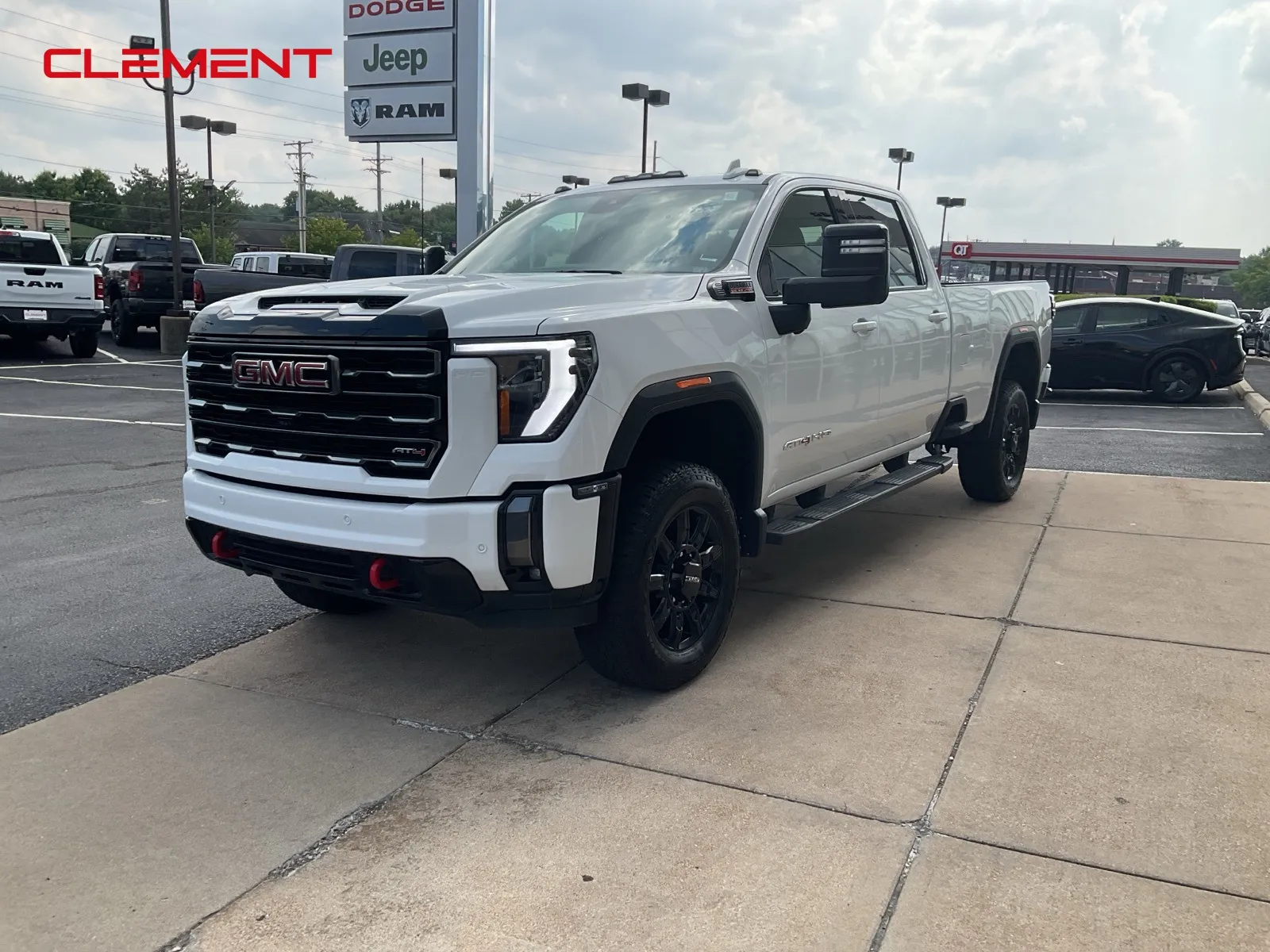 White 2024 GMC Sierra 2500HD AT4 for sale in Florissant, MO