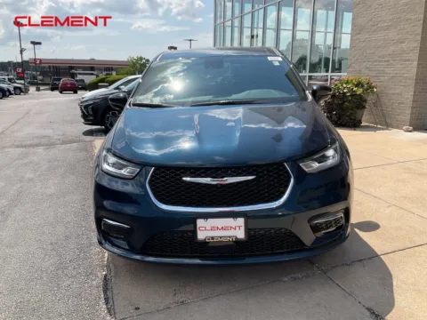 Another view of 2025 Chrysler Pacifica Select for sale in Florissant, MO at Clement Chrysler Dodge Jeep Ram Florissant