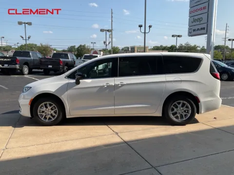 Photos of 2025 Chrysler Pacifica Select for sale in Florissant, MO at Clement Chrysler Dodge Jeep Ram Florissant