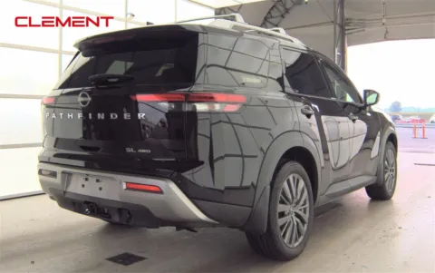 More photos of 2022 Nissan Pathfinder SL at Clement Chrysler Dodge Jeep Ram Florissant, MO