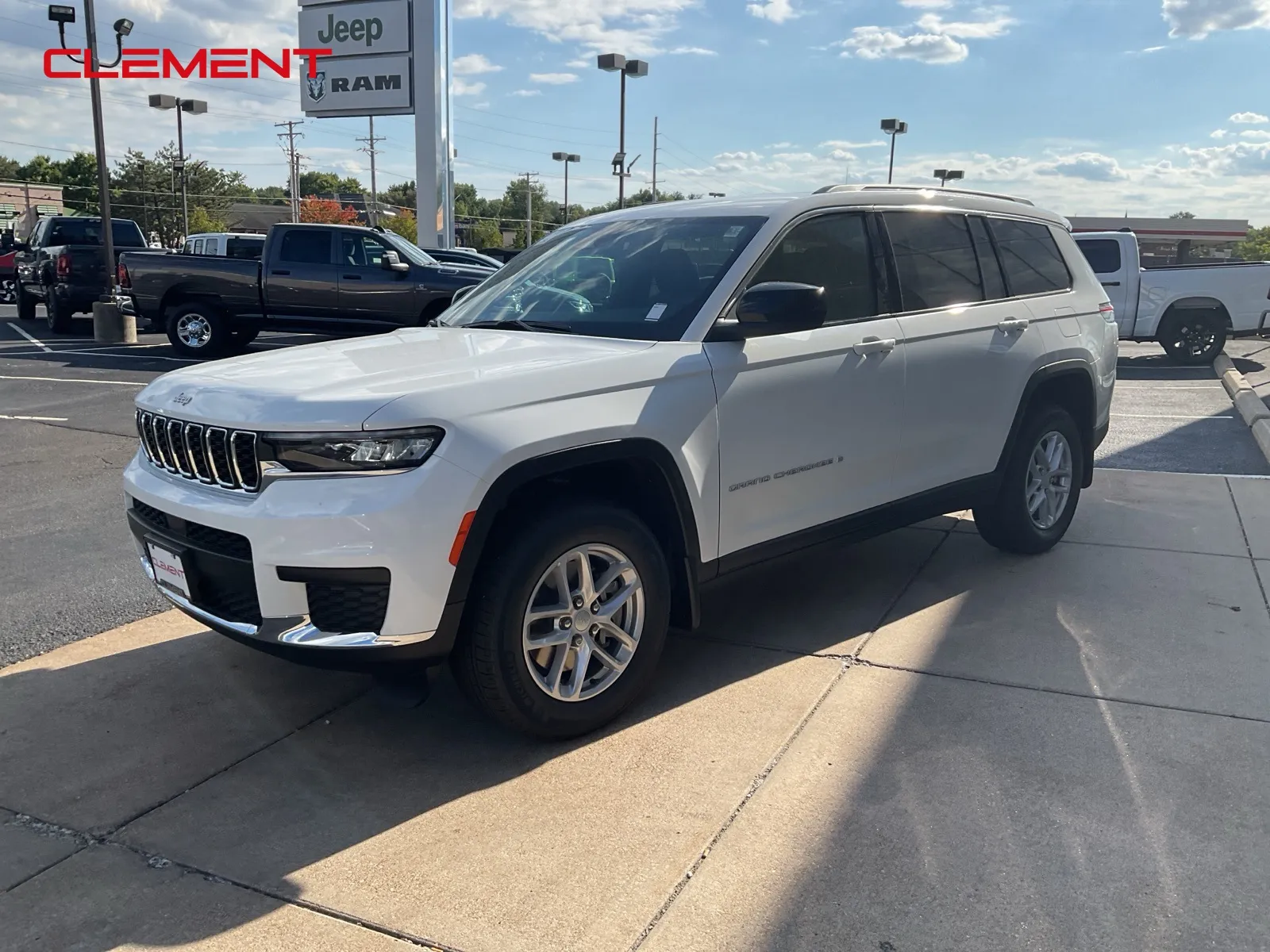 2025 Jeep Grand Cherokee L Laredo for sale in Florissant, MO
