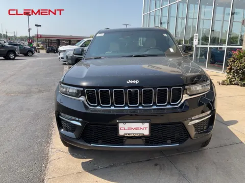 Another view of 2025 Jeep Grand Cherokee Limited for sale in Florissant, MO at Clement Chrysler Dodge Jeep Ram Florissant