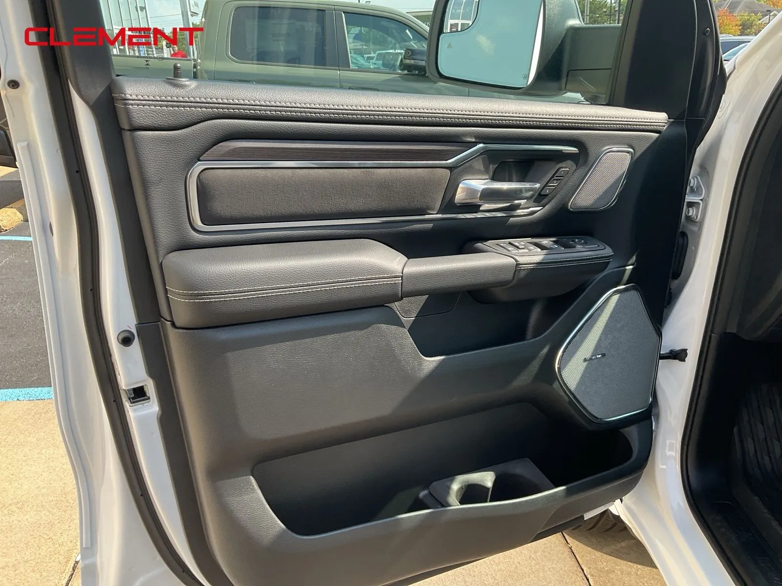 2026 RAM 1500 Laramie - Photo 17