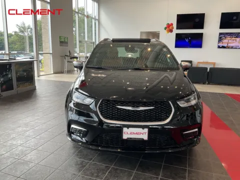 Another view of 2026 Chrysler Pacifica Pinnacle for sale in Florissant, MO at Clement Chrysler Dodge Jeep Ram Florissant