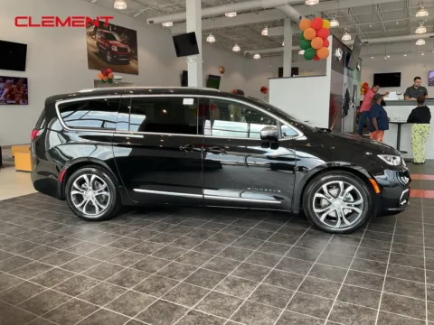 More photos of 2026 Chrysler Pacifica Pinnacle at Clement Chrysler Dodge Jeep Ram Florissant, MO