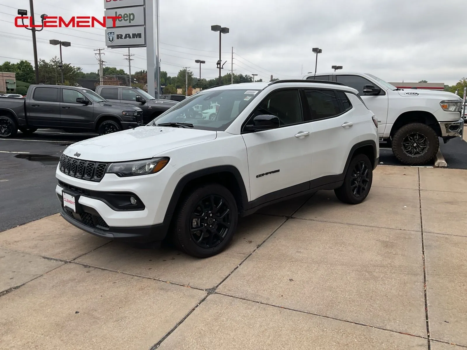 White 2026 Jeep Compass Latitude for sale in Florissant, MO