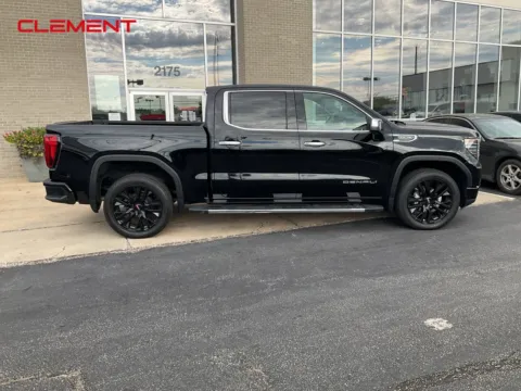 More photos of 2022 GMC Sierra 1500 Denali at Clement Chrysler Dodge Jeep Ram Florissant, MO