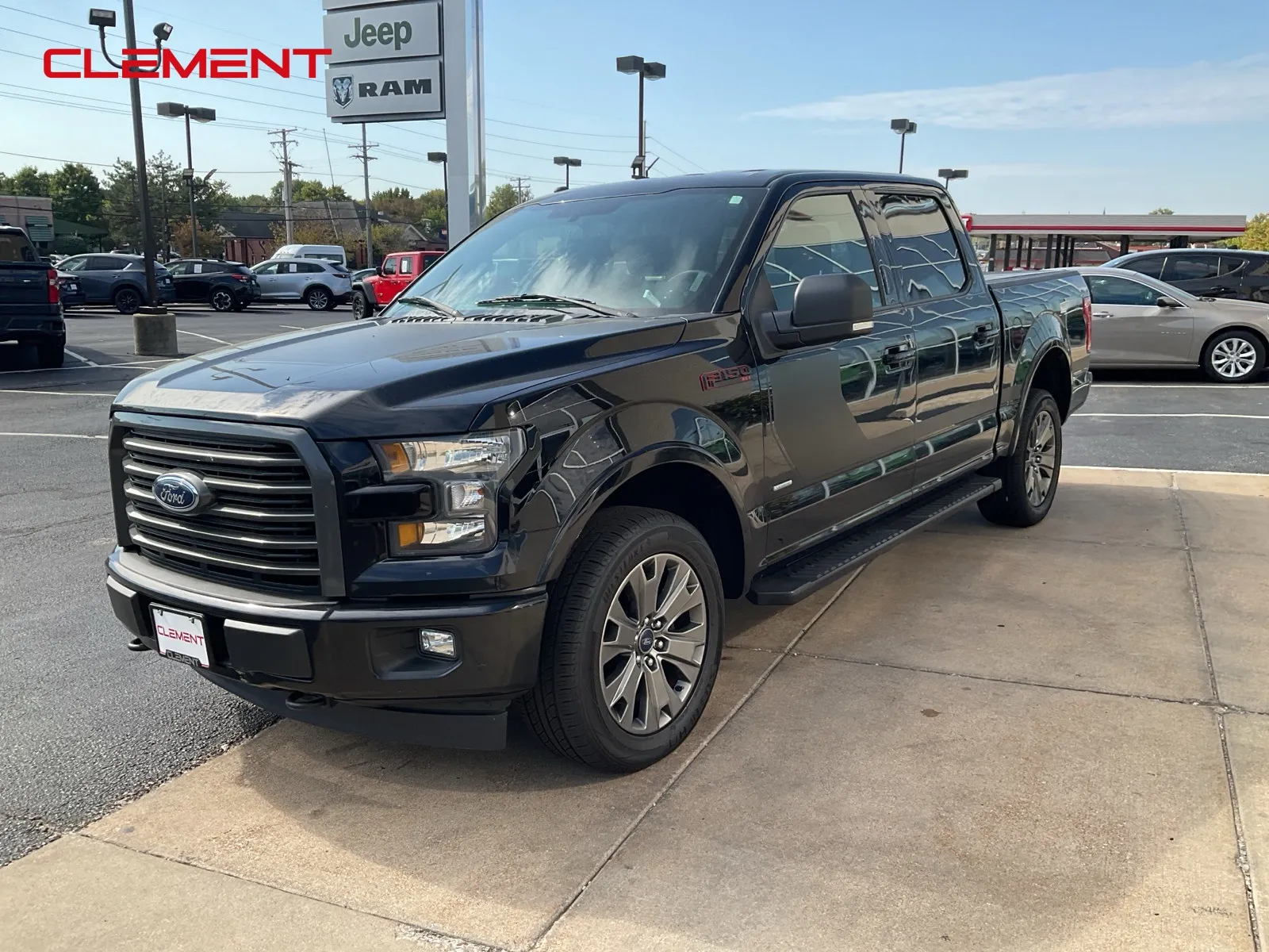 Black 2017 Ford F-150 XLT for sale in Florissant, MO