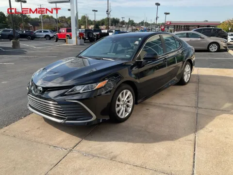 Black 2024 Toyota Camry LE for sale in Florissant, MO